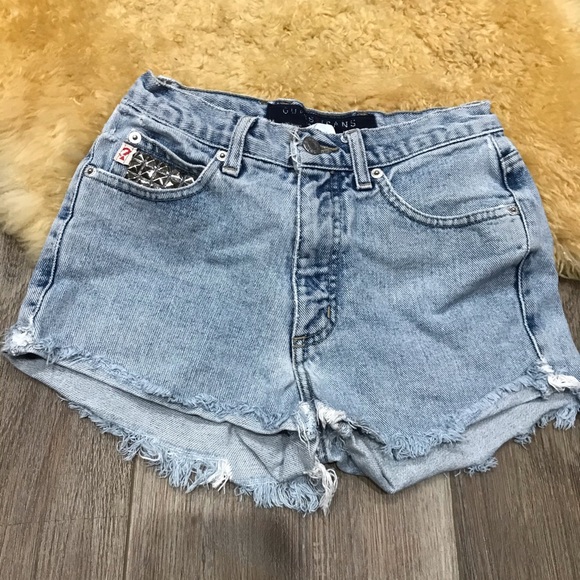 Guess vintage cut out shorts - Picture 1 of 2